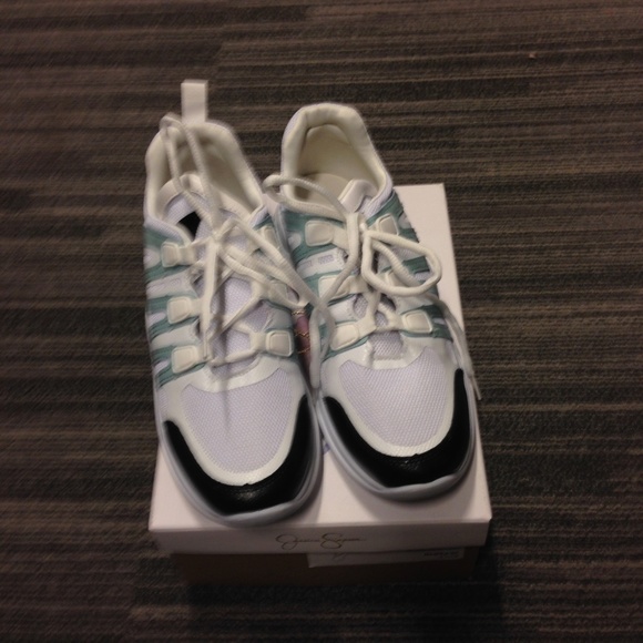 MDT Shoes - NWT MDT Red and Black The Arch Sneakers